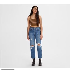 Levi’s wedgie fit jeans size 28
